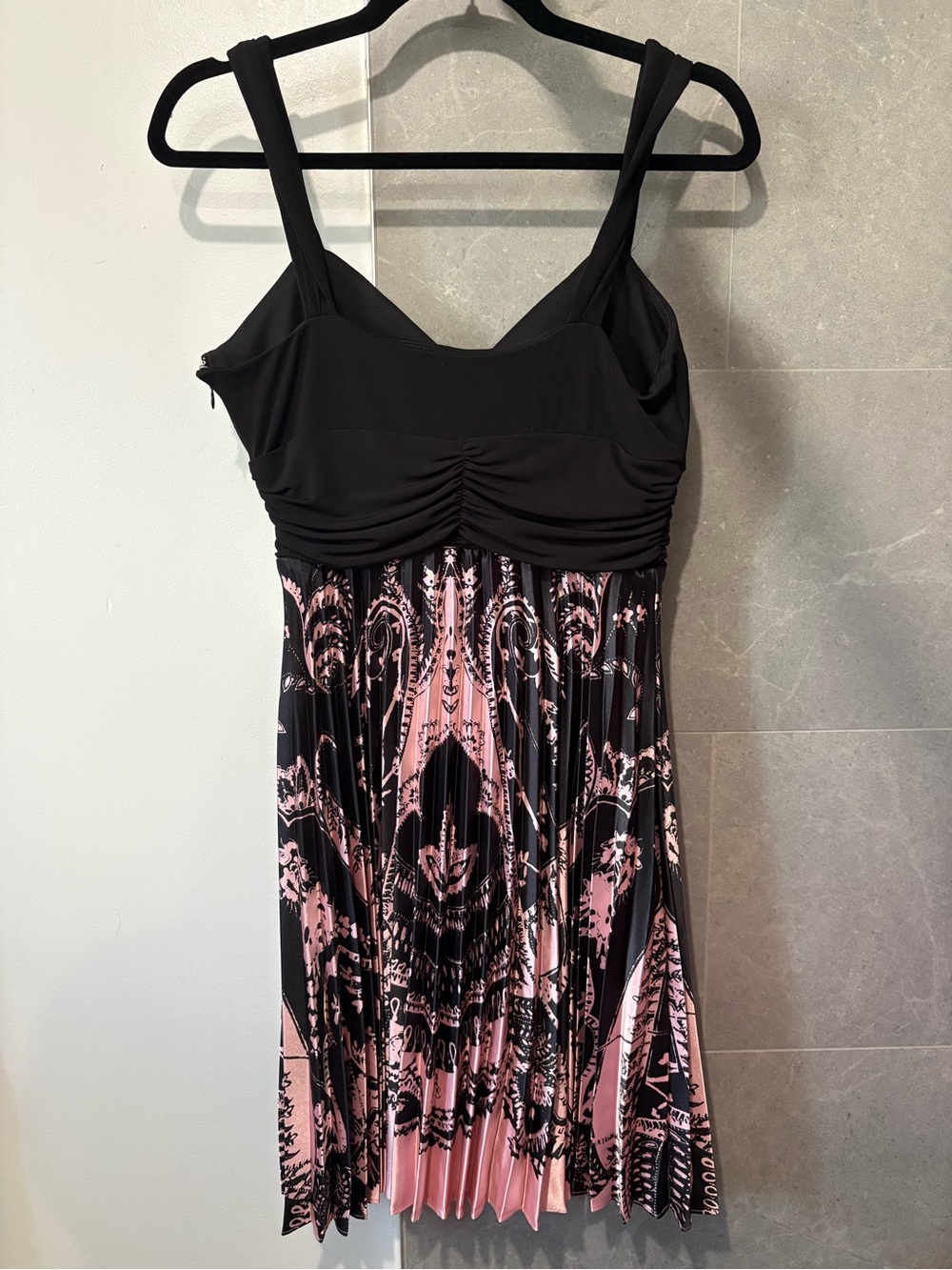 Robe/Dress Le Château - Picture 2 of 3